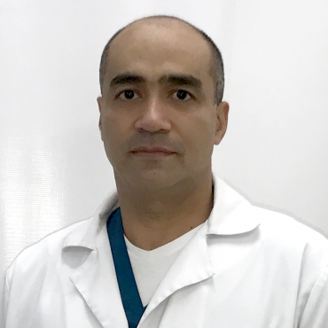 Dr. Alexander Tapia